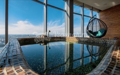 Баня на дровах Sky infinity pool в Екатеринбурге