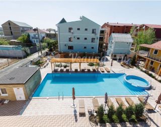 Сауна Русская баня при отеле Botanic Club в городе Саки