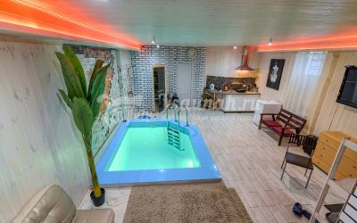 Караоке-баня Агонь на дровах с тёплым бассейном в Омске